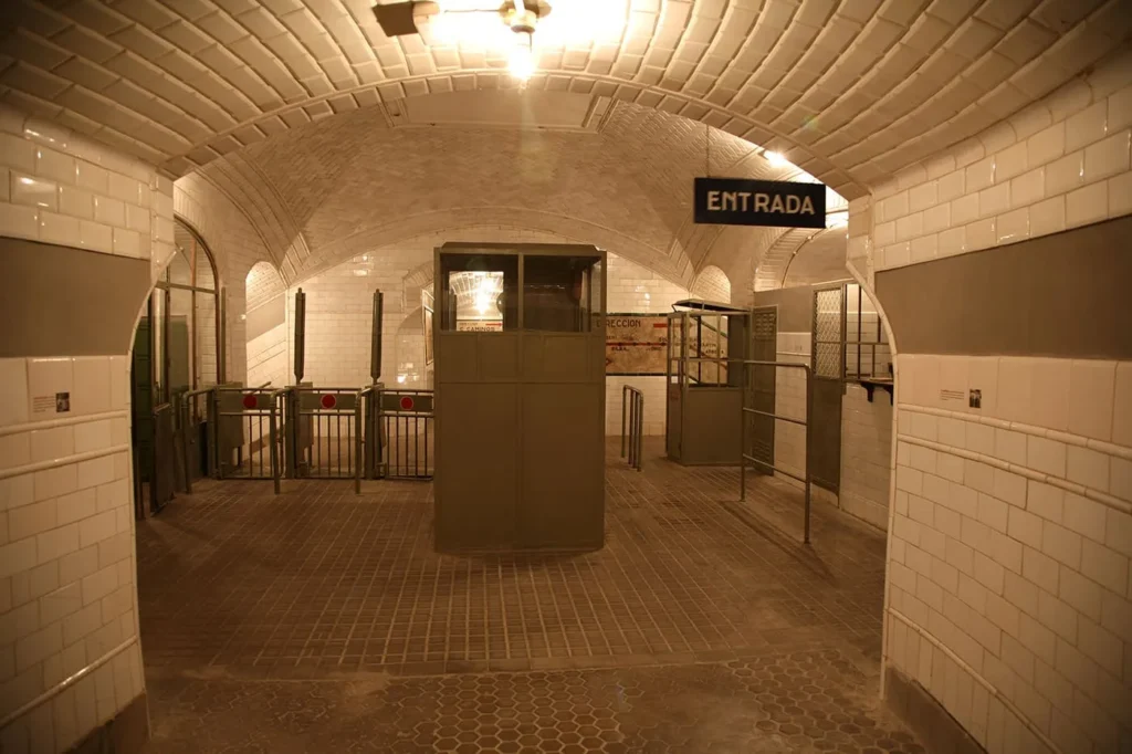 estacion fantasma chamberi pasillo