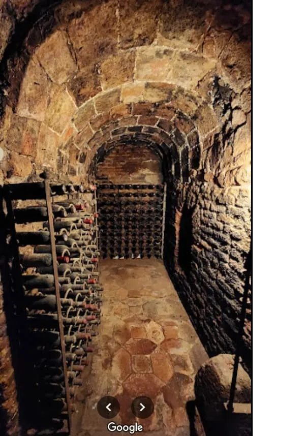 cava de vino en restaurante sobrino de botin en madrid