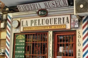 Barbería Museum La Peluquería Primera Cabelleria de Sevilla