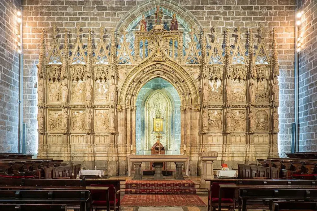 capilla de la catedral de valencia donde se encuentra el santo grial