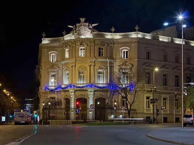 leyenda de los fantasmas del palacio de linares