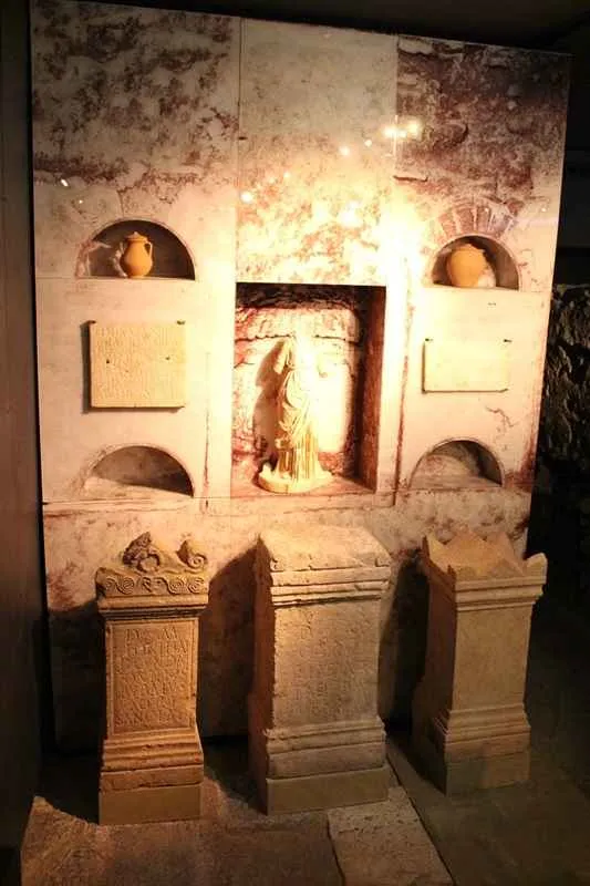 reliquias romanas en el museo de almoina