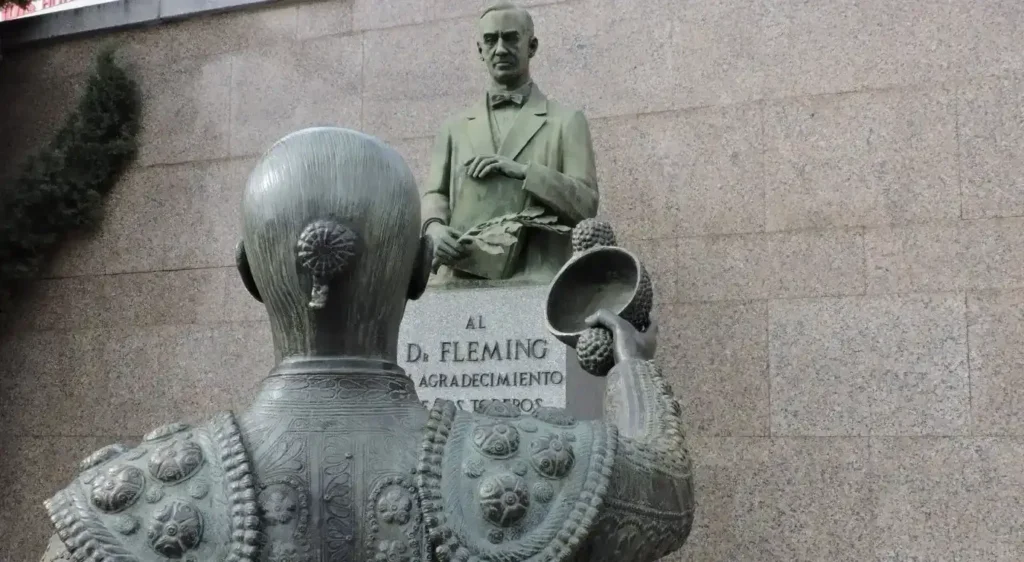 sir alexander fleming monumento en madrid españa