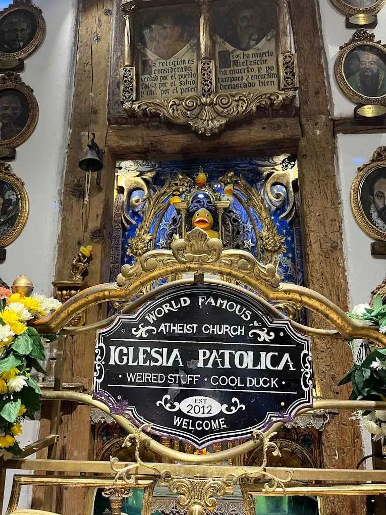 altar principal de la igleisa patolica