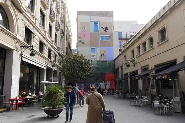 plaza de los gatos el raval