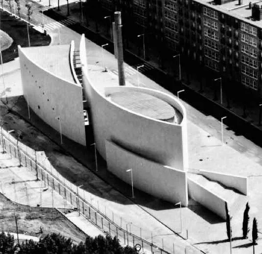 centro abraham con forma de pez