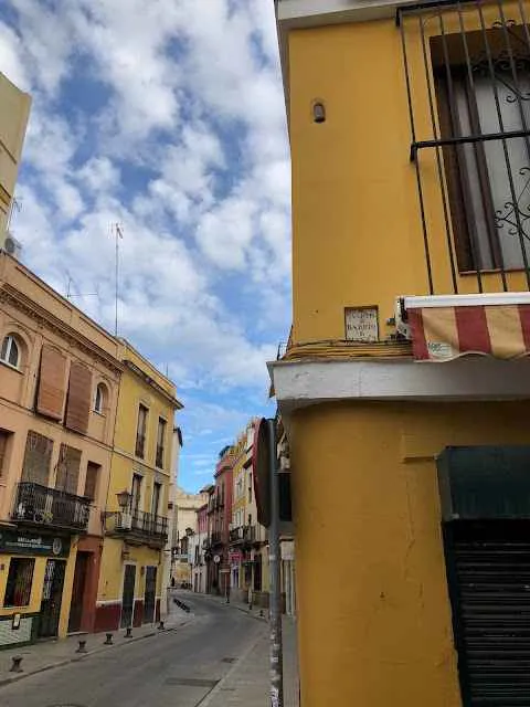 bomba en intersección de la calle Mosqueta con la calle San Esteban