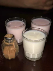 leche de pantera normal y leche de pantera rosa con canela