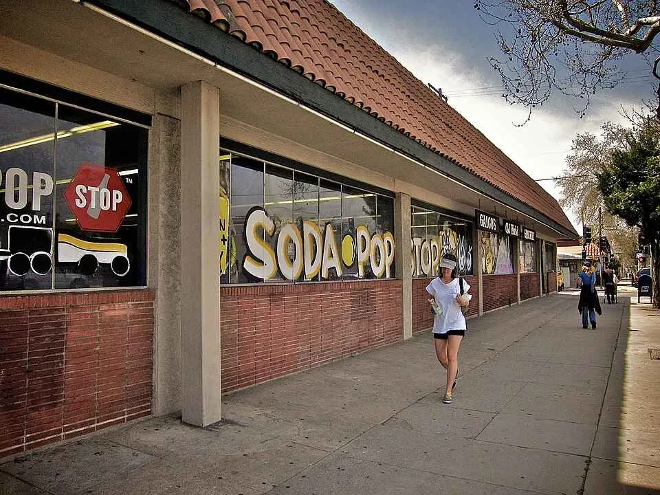 fachada de galcos soda