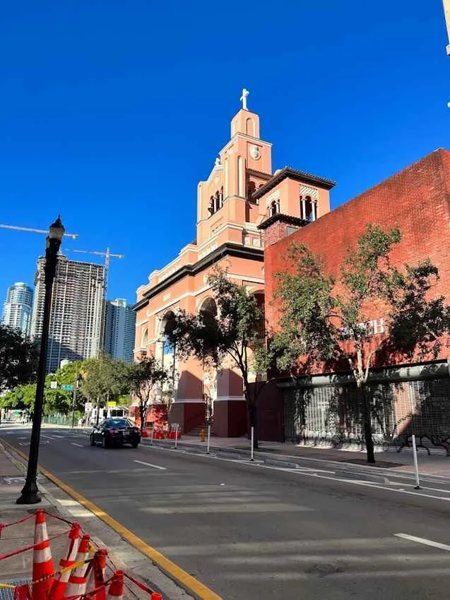 parte trasera de la iglesia gesú o church gesu