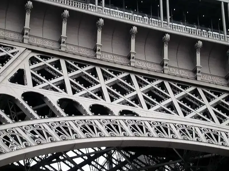 los hombres ilustre de la torre eiffel