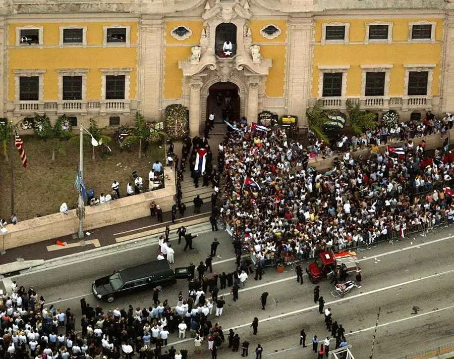 Velatorio de Celia Cruz en La Torre de la Libertad
