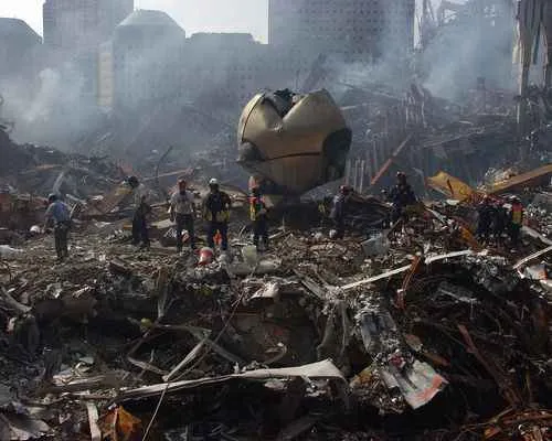 la esfera de koenig en 2001 despues del atentado a las torres gemelas
