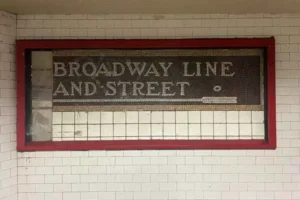 antigua señal en el metro de union square