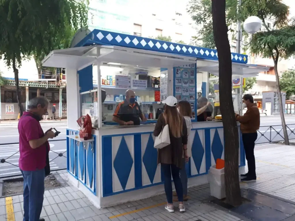 el ultimo aguaducho en la calle narvaez en madrid