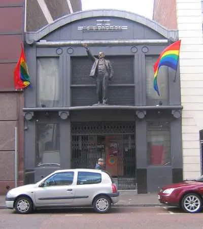 fachada previa en 2005 del club kremlin belfast