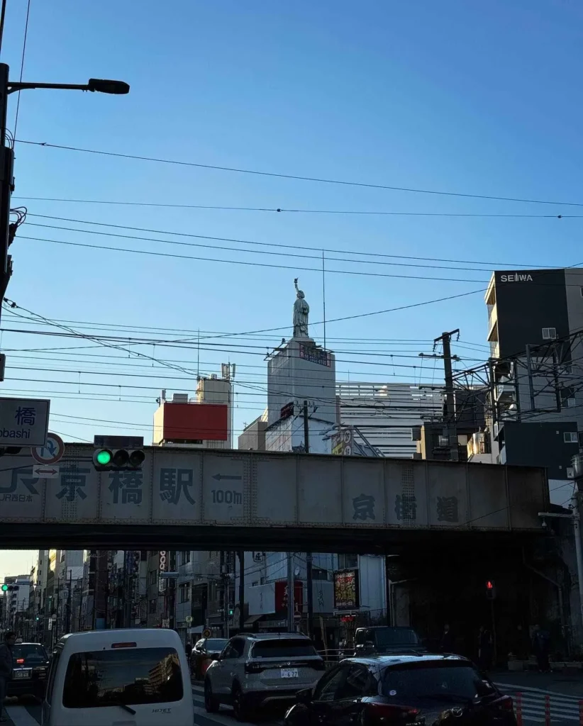osaka estatua de la libertad