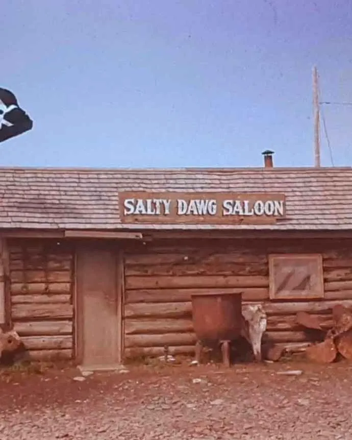 foto antigua del Salty Dawg Saloon