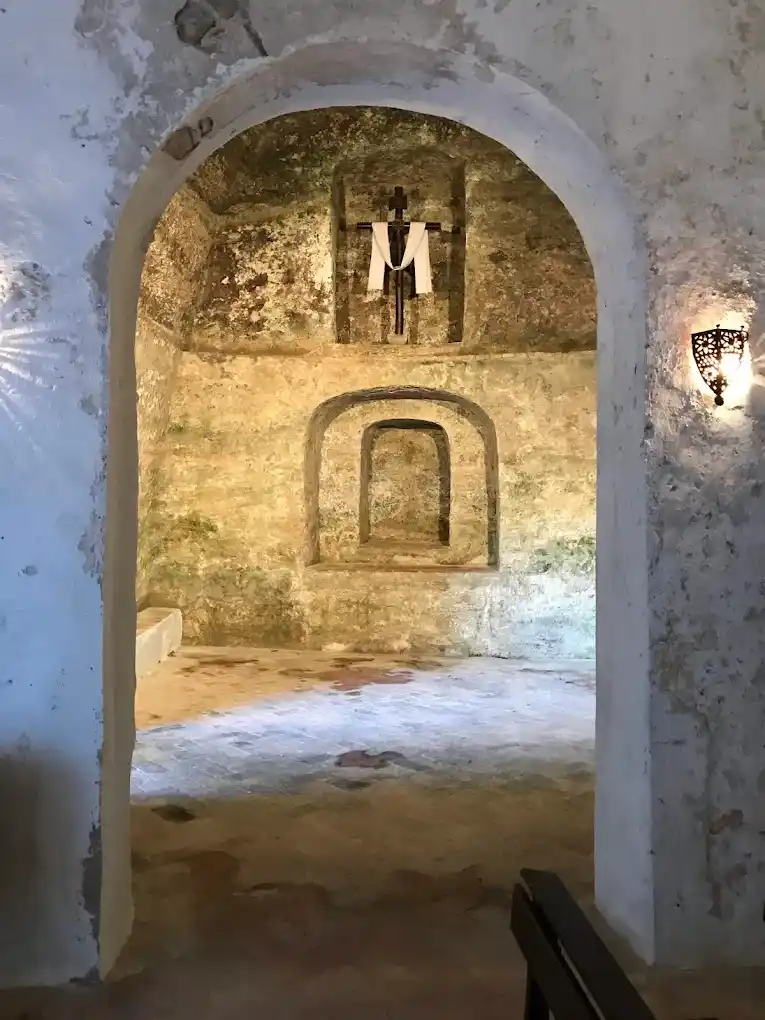 cripta ermita virgen de la cabeza