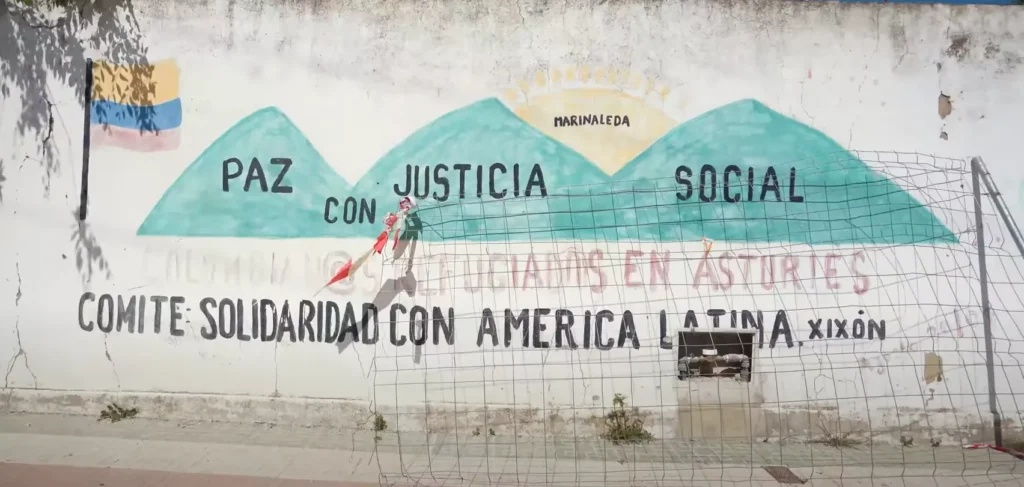 grafiti de refugiados colombianos en marinadela
