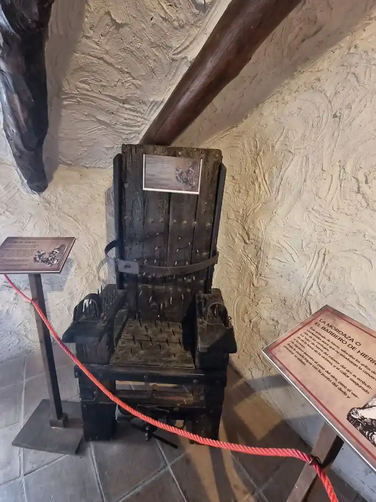 silla para tortura en el museo de guadalest