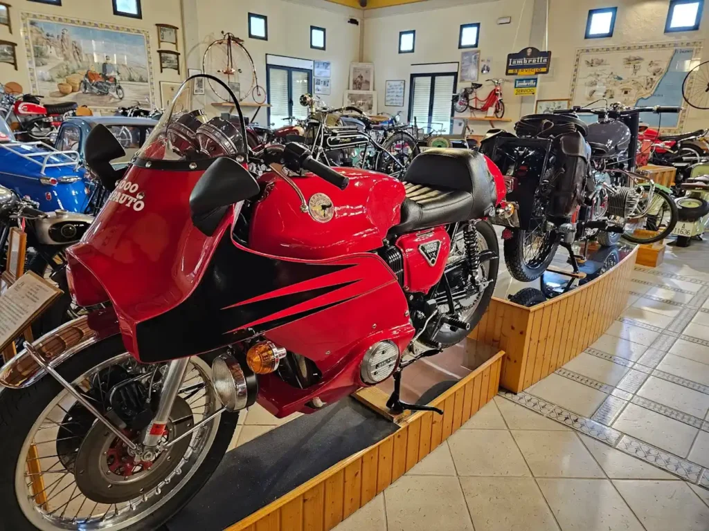 coleccion de motocicletas antiguas