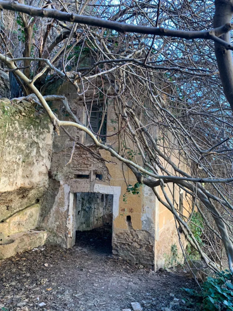 central electrica de ronda abandonada