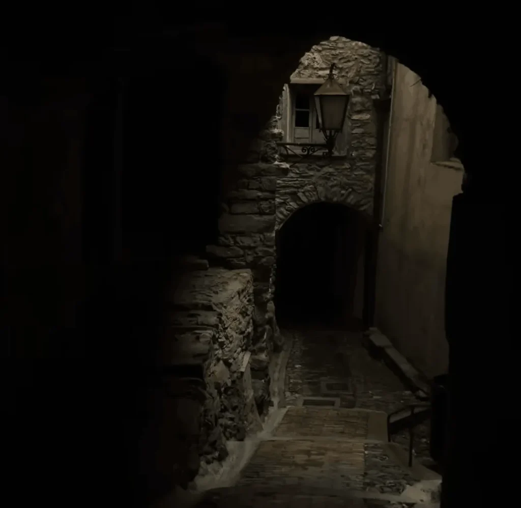 calles oscuras donde dificilmente netra la luz del sol