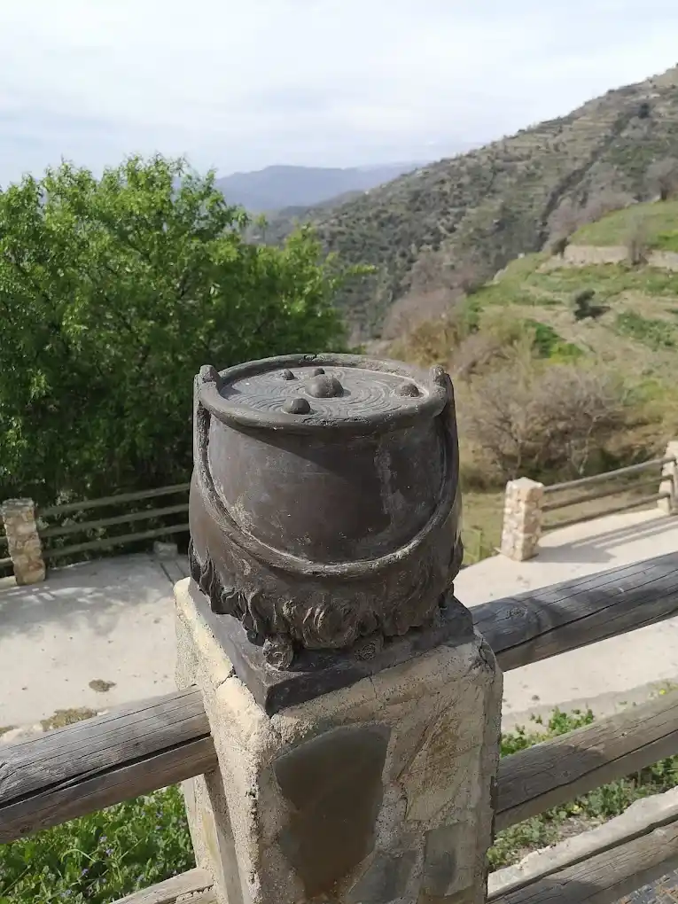 caldero con posimas en el mirador del aquelarre
