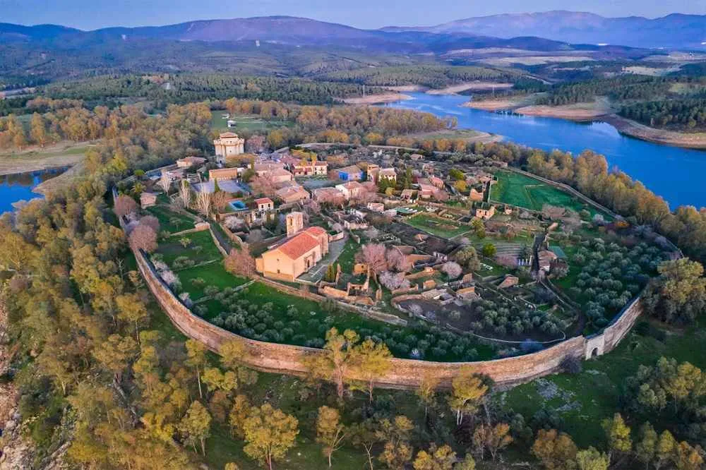 antiguo pueblo de granadilla ciudad abandonada