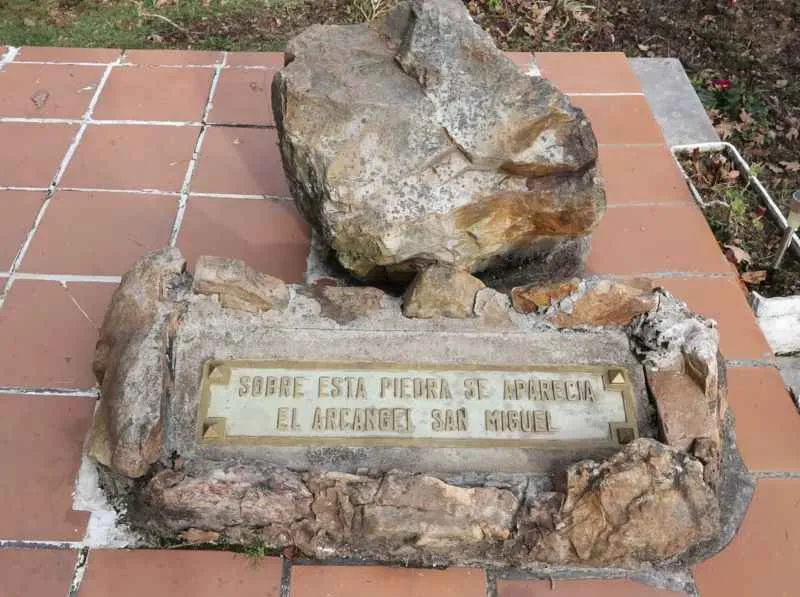 piedra donde aparecion el arcangel miguel a las 4 niñas videntes de garabandal