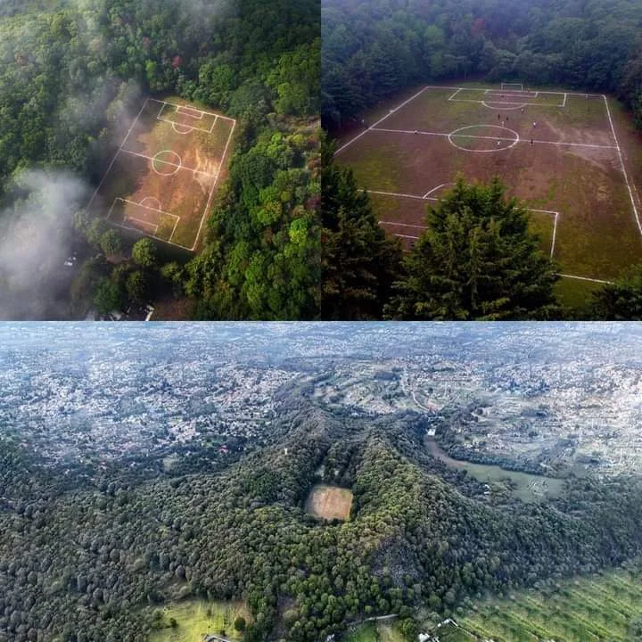 Vista aérea de la cancha conocida como la cancha de los dioses