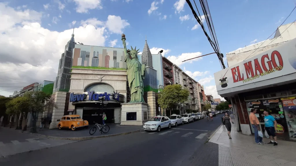 estatua de la libertad en la provincia de san luis