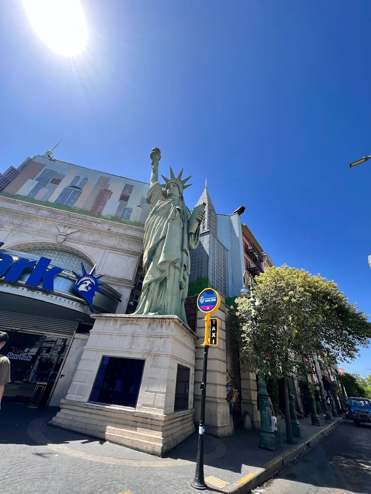 estatua de la libertad en el casino new york argentina