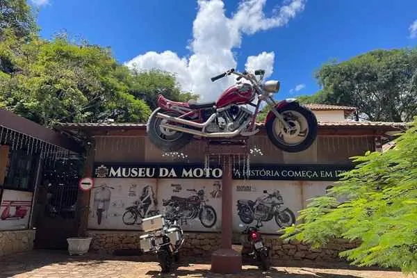 museo de motocicletas clasicas en tiradentes mina gerais