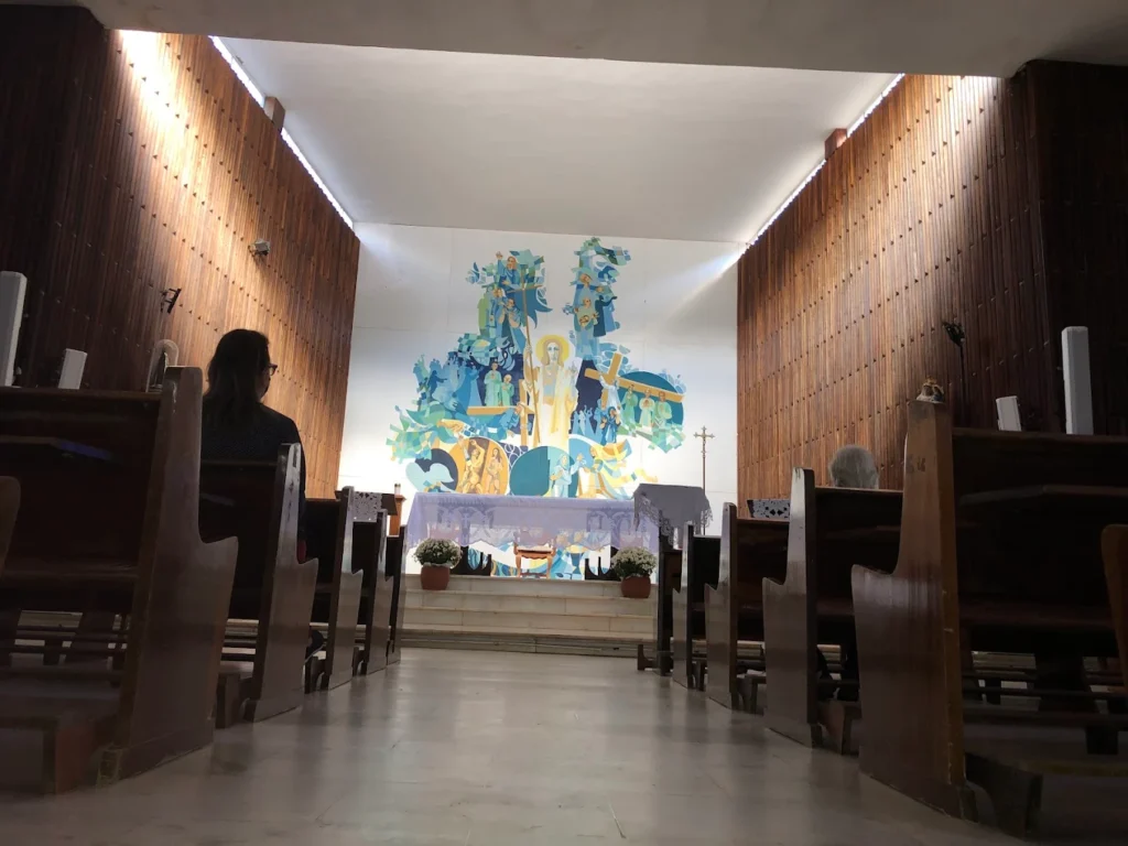 mural el arbol de la vida de Yara Tupynambá