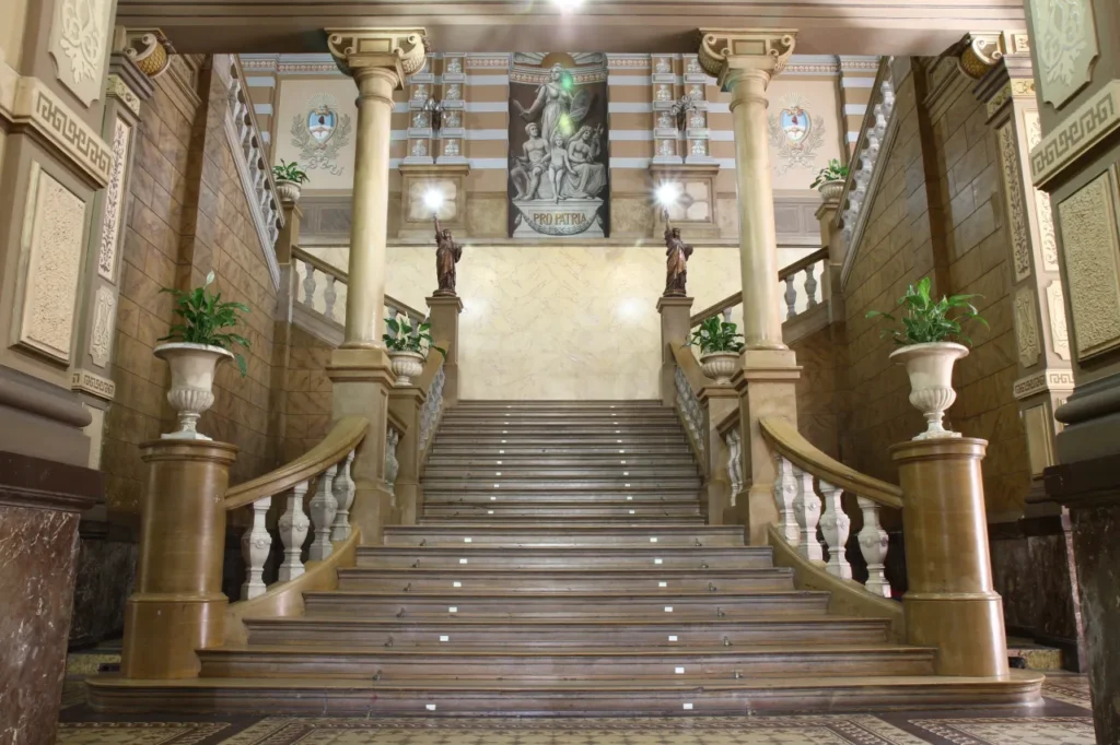 corredor del honor casa de gobierno de de la provincia de buenos aires