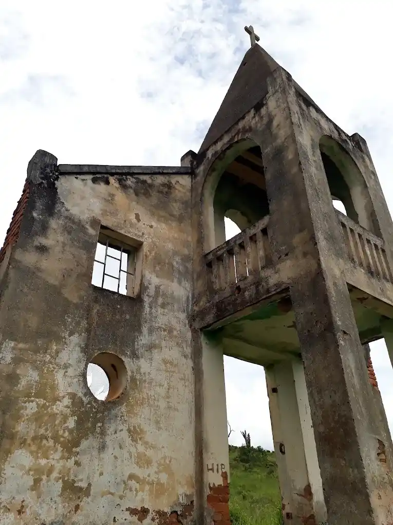vista al balcon Ruinas de la Capilla de Nossa Senhora das Graças