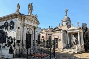 lugares abandonados misteriosos y embrujados de argentina